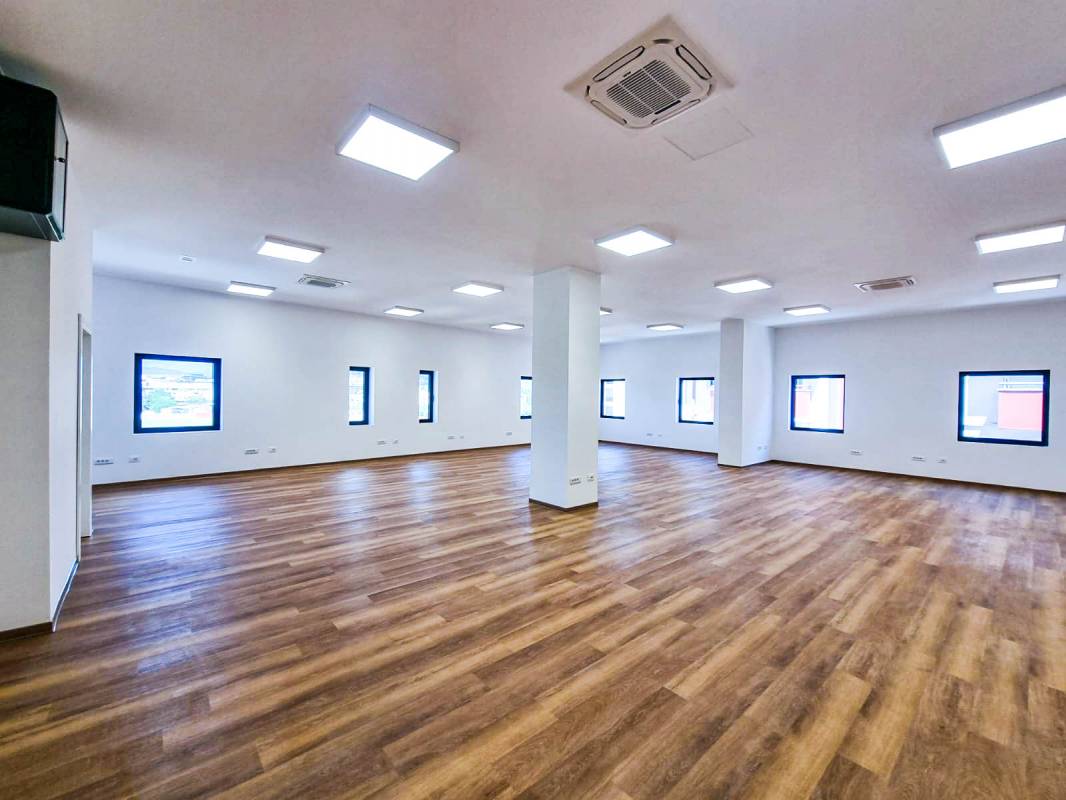Podgorica, Zabjelo, poslovni prostor 90m2 